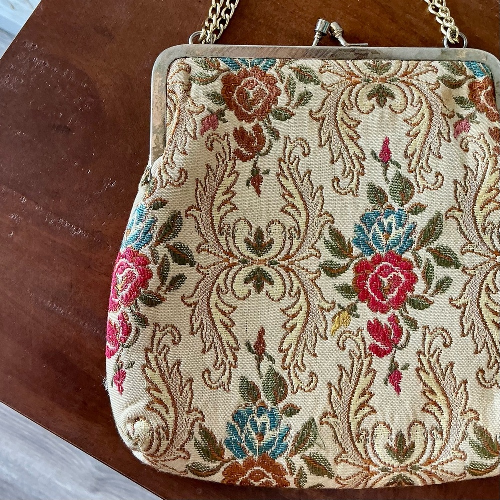 Vintage 50s 60s La Regale Floral Tapestry Brocade Fabric Bag + Gold Chain Strap - Picture 6 of 17